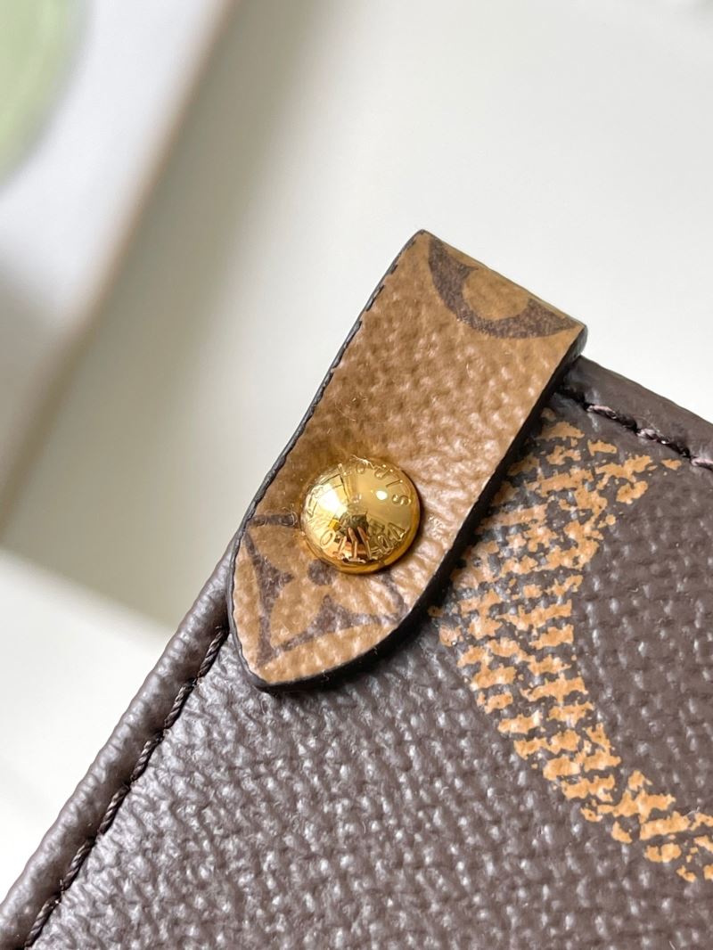 Louis Vuitton Shopping Bags